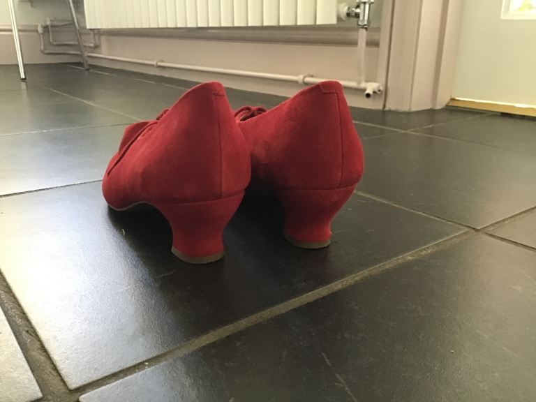 Hotter Red Suede Bow Detail Kitten Heel Shoes – As Good As New