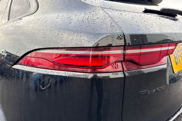 2023 Jaguar F-Pace 2.0 D200 MHEV R-Dynamic Black Auto AWD Euro 6 (s/s) 5dr SUV DIESEL Automatic