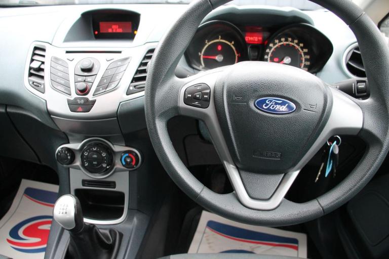 2010 Ford Fiesta 1.4 TDCi Edge 5dr HATCHBACK Diesel Manual