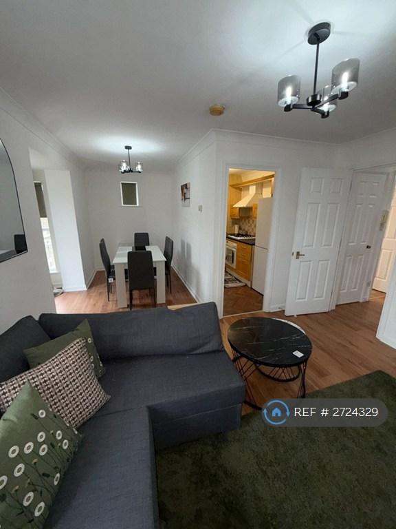 2 bedroom flat in West Lodge, London, E16 (2 bed) (#2724329)