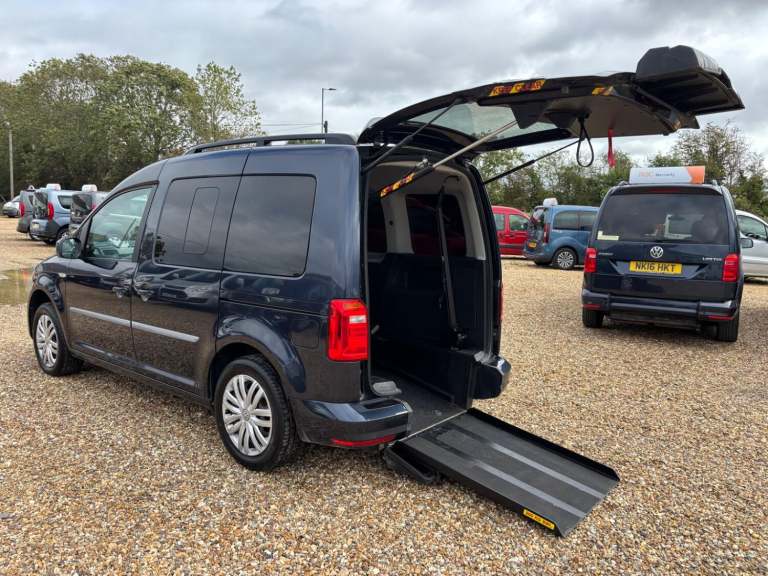 VOLKSWAGEN CADDY DRIVE FROM WHEELCHAIR ACCESSIBLE VEHICLE 1.4 TSI BlueMotion