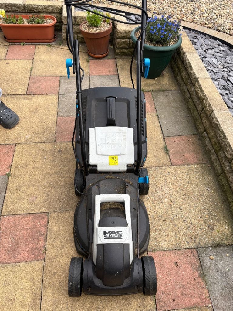 Lawn mower Mac Allister 33cm