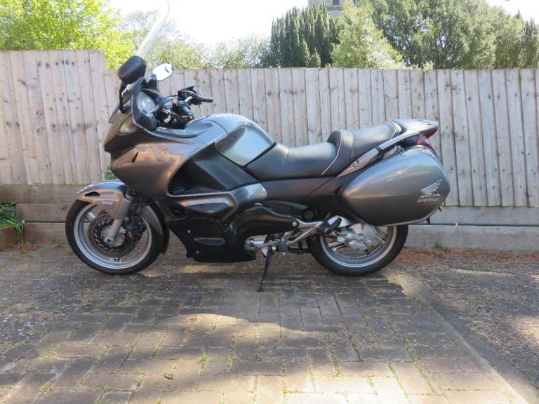Honda, NT, 2006, 680 (cc)