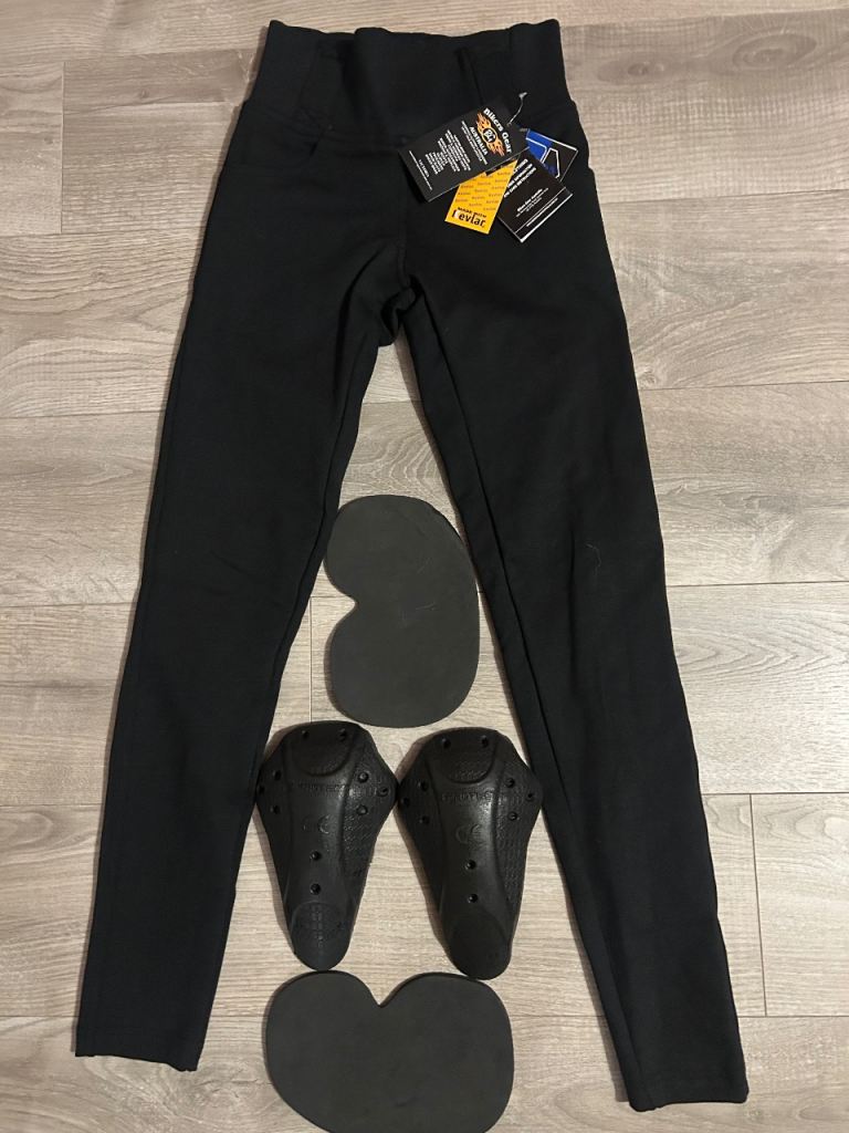 Women’s biker size 8 leggings 