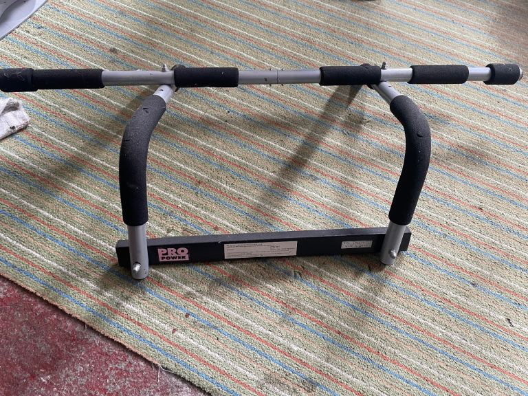Pro Power pull up bar 