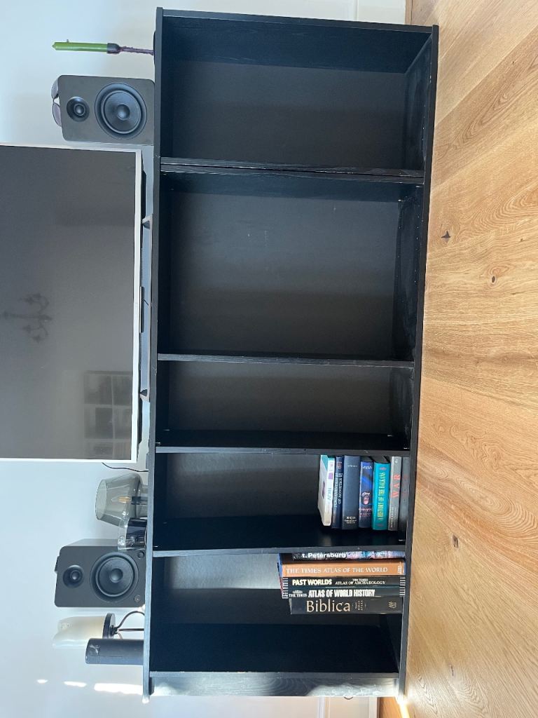 Black Wooden Bookcase with Adjustable Shelves – Good Condition
