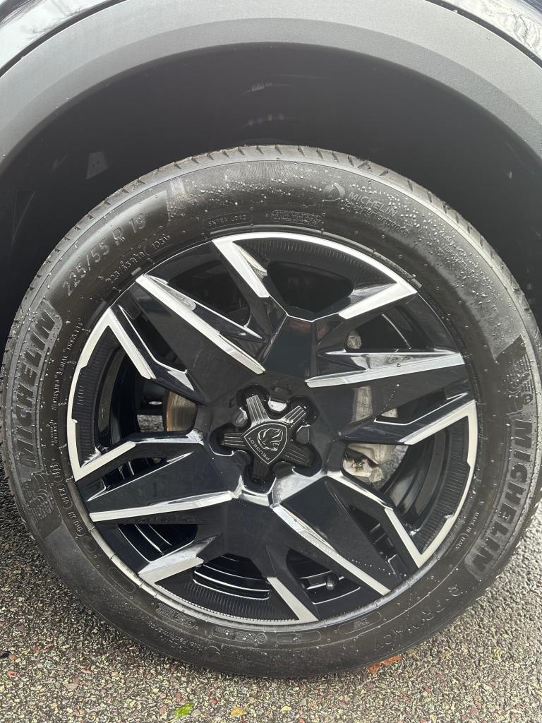 2025 Peugeot 3008 1.2 Hybrid 136 Allure 5dr e-DSC6 HATCHBACK Petrol Semi Automatic