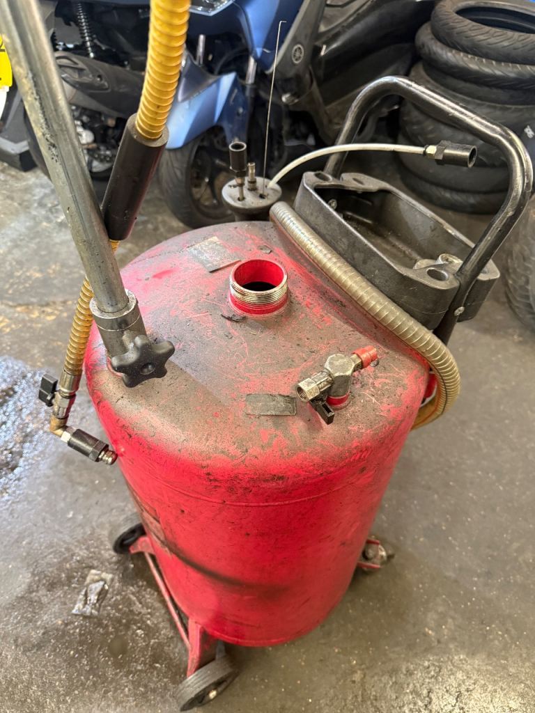 Oil extractor SPARES OR REPAIRS 