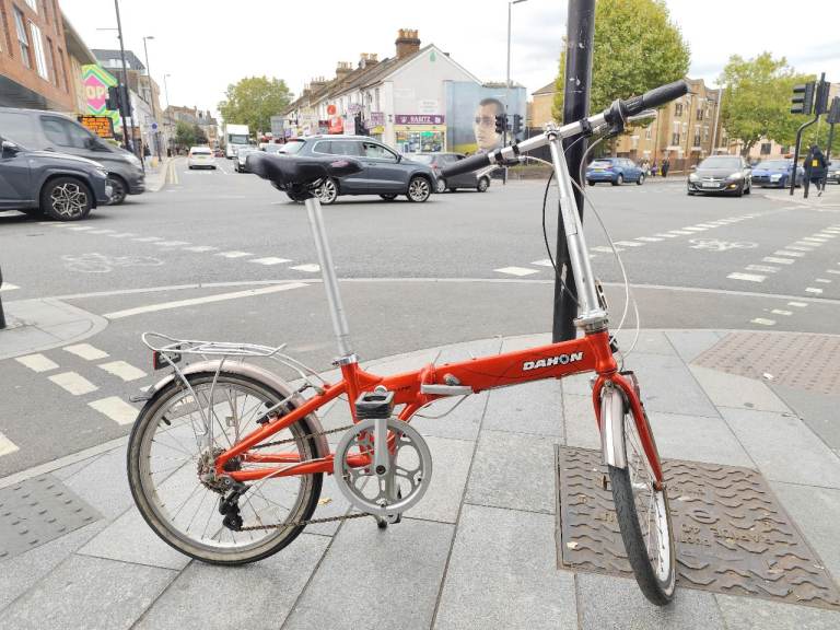 DAHON Vitesse folding bike