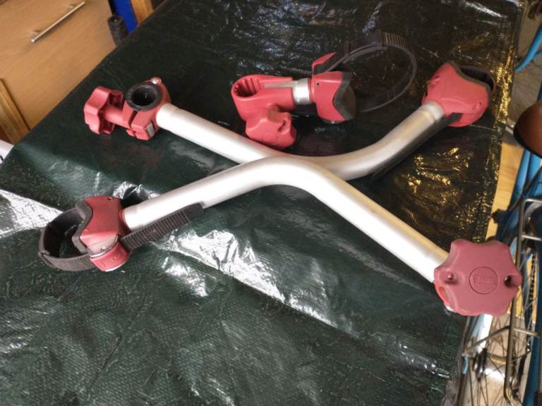 Thule bicycle carrier arms