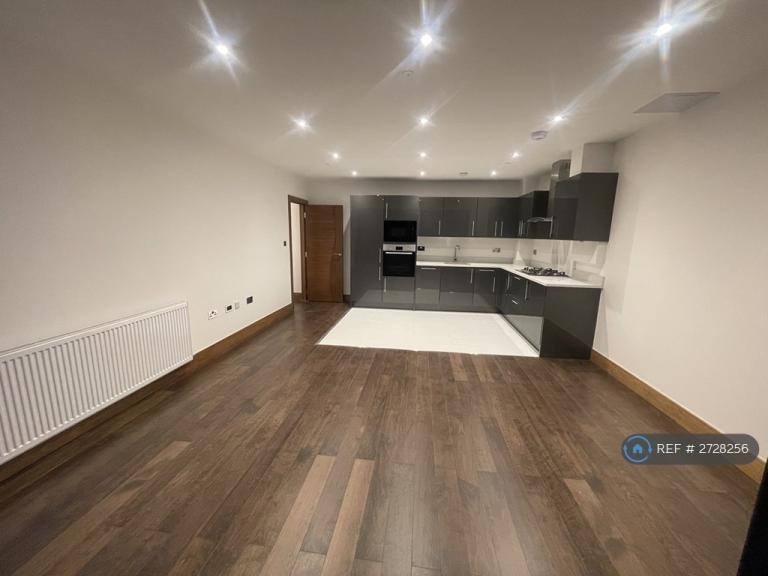 2 bedroom flat in Scarbrook Road, Croydon, CR0 (2 bed) (#2728256)