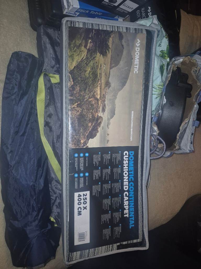 Dometic continental cushioned carpet for tent