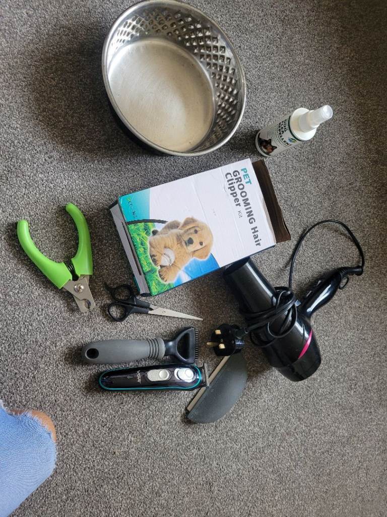 Dog grooming kit