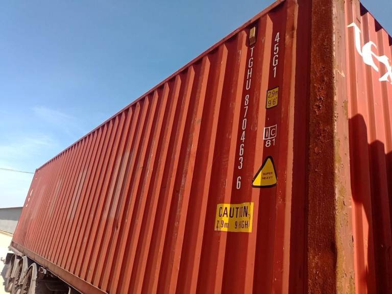 Used 40ft HQ Shipping Container CSC Plated.