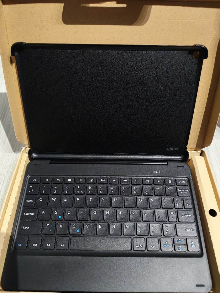 Wirless Keyboard Case for Amazon Fire 10 (Gen10) - Makes Fire tablet into a laptop