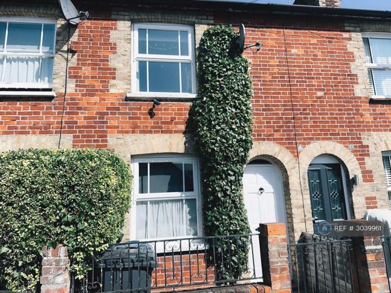 3 bedroom house in Heath End Road, High Wycombe, HP10 (3 bed) (#3039961)