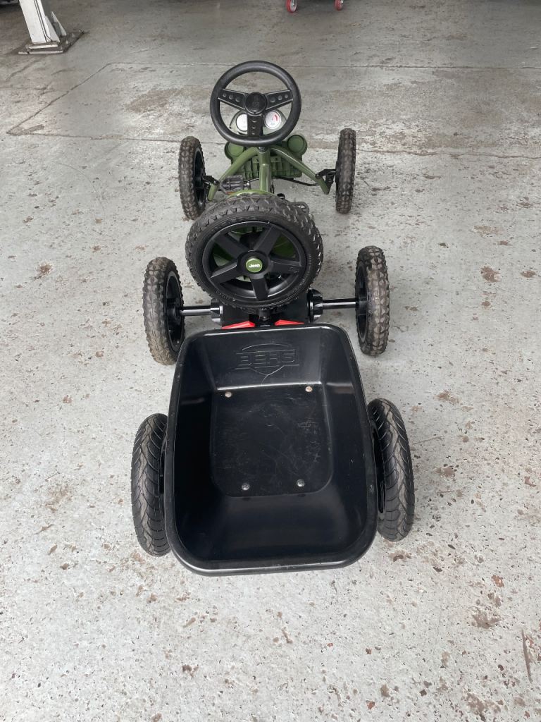 Berg Jeep ride on pedal Go-Kart and Trailer