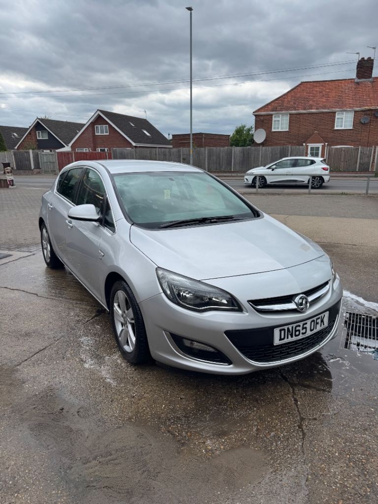 Vauxhall, ASTRA, Hatchback, 2015, Manual, 1956 (cc), 5 doors
