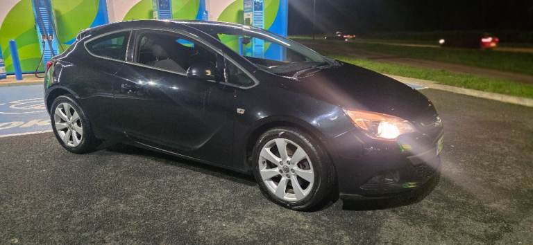 Vauxhall, ASTRA GTC, Hatchback, 2014, Manual, 1686 (cc), 3 doors