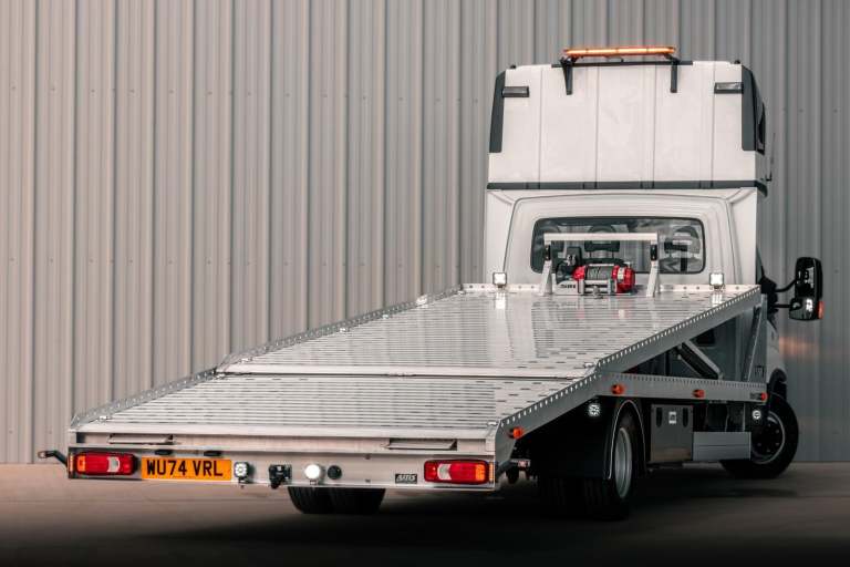 IVECO DAILY 2025 180BHP 7.2T HIMATIC TWIN DECK CAR TRANSPORTER RECOVERY TRUCK