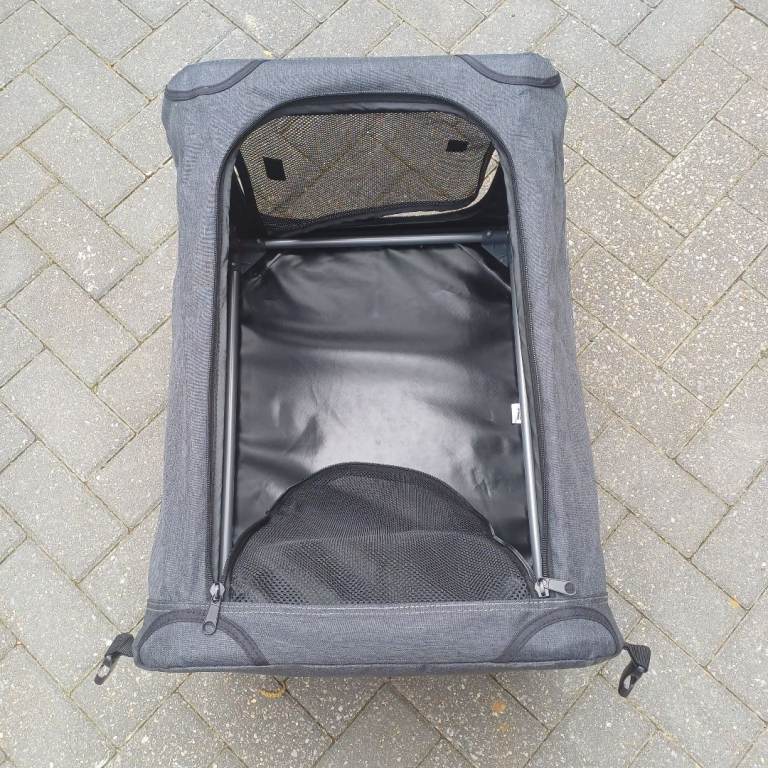 Travel dog soft dog crate.