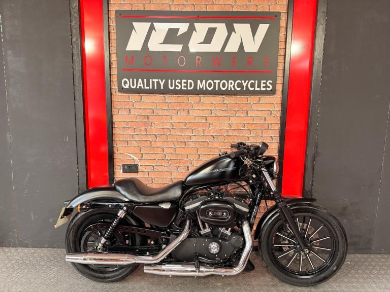 2011 Harley-Davidson XL 883 N IRON 11 SPORTSTER LOW MILAGE CLEAN EXAMPLE