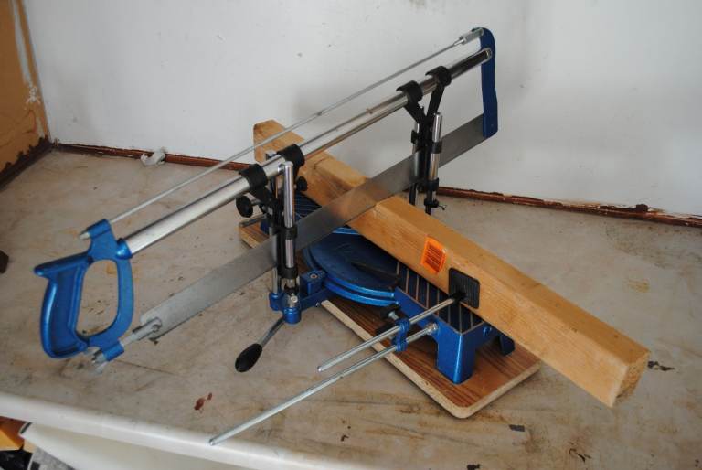 MITRE BOX AND SAW