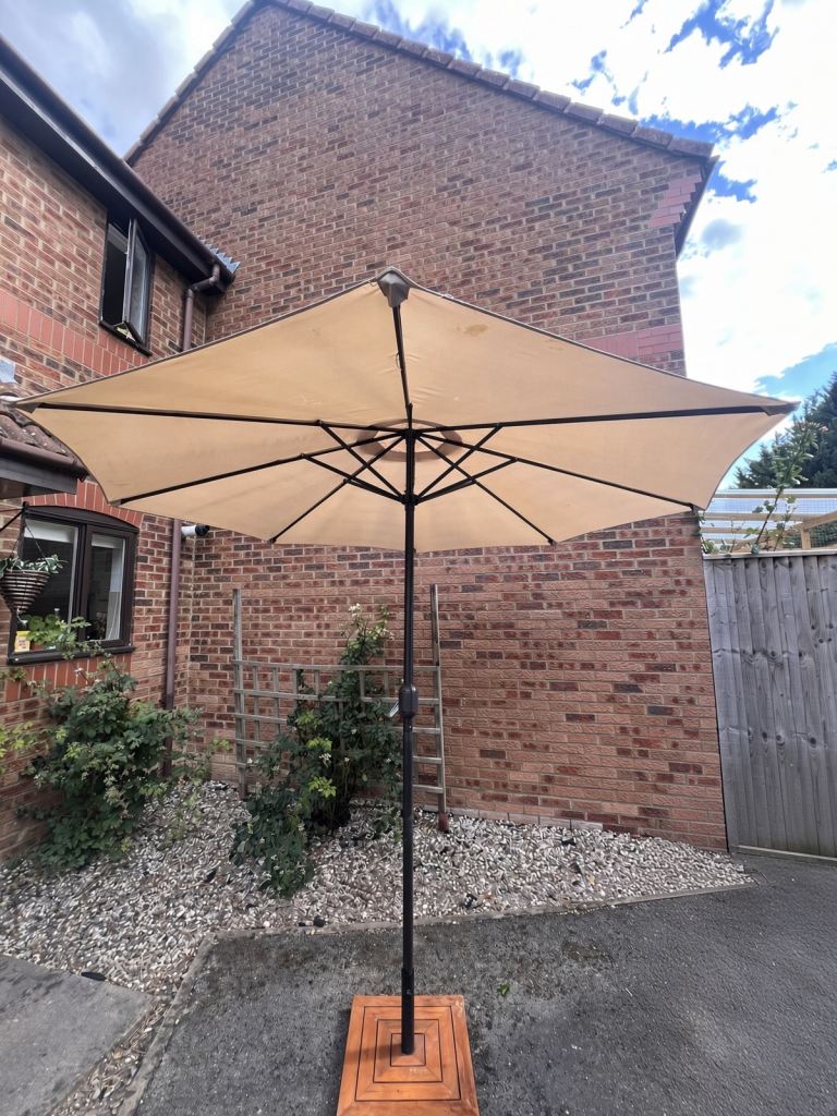Garden Parasol with Wooden Base