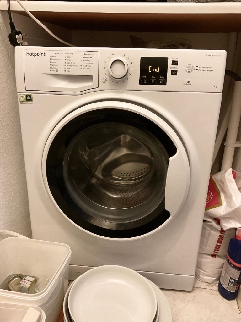 Hotpoint 8kg washing machine 