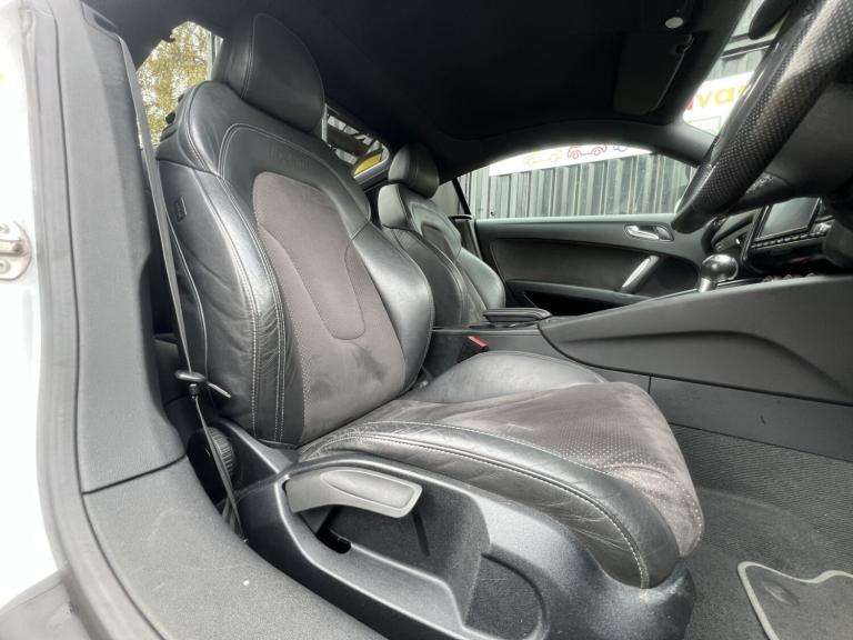 AUDI TT 2.0 TDI Black Edition 2013