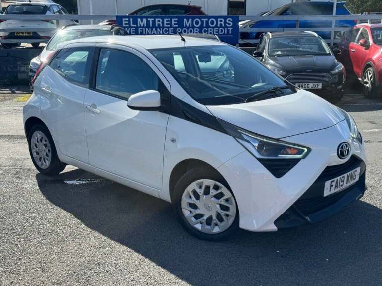 2019 Toyota AYGO 1.0 VVT-i X-Play 5dr HATCHBACK PETROL Manual
