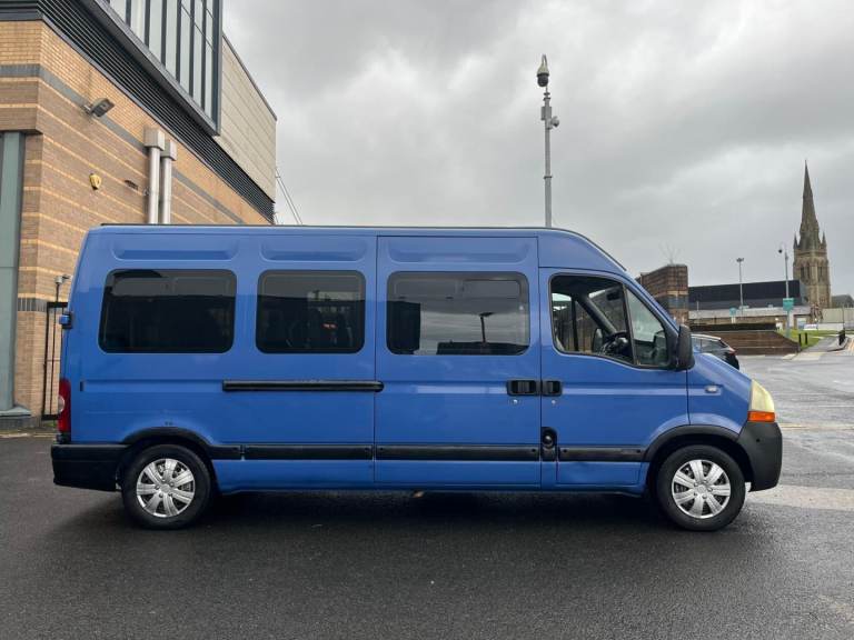 Renault master 9 seater bus may swap