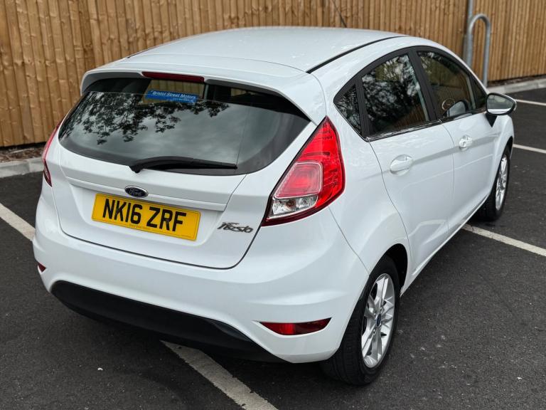2016 Ford Fiesta 1.25 82 Zetec 5dr HATCHBACK Petrol Manual