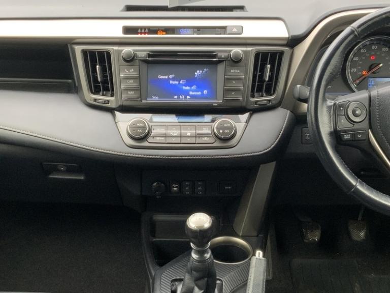 2014 Toyota RAV4 D-4D Invincible SUV Diesel Manual