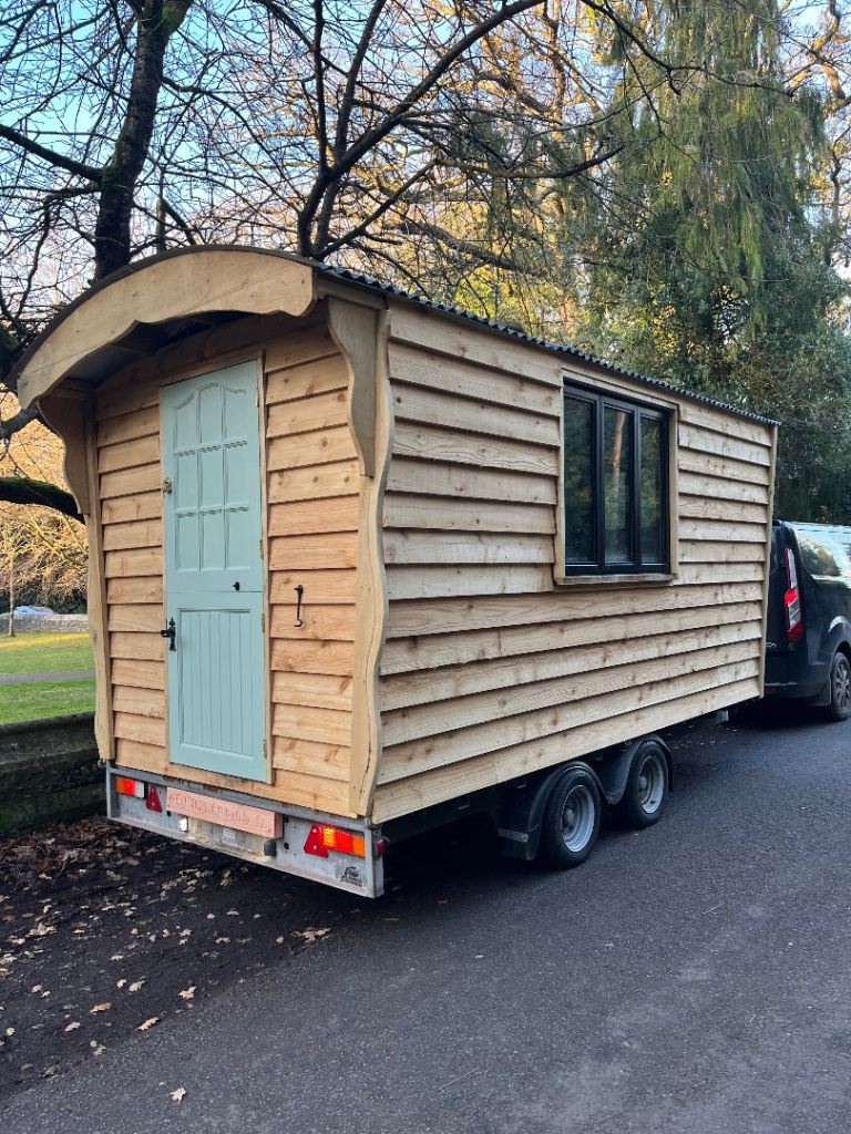  Mobile Cabin / Shepherd’s Hut – Fully Wired Tiny House Glamping garden room office studio space 