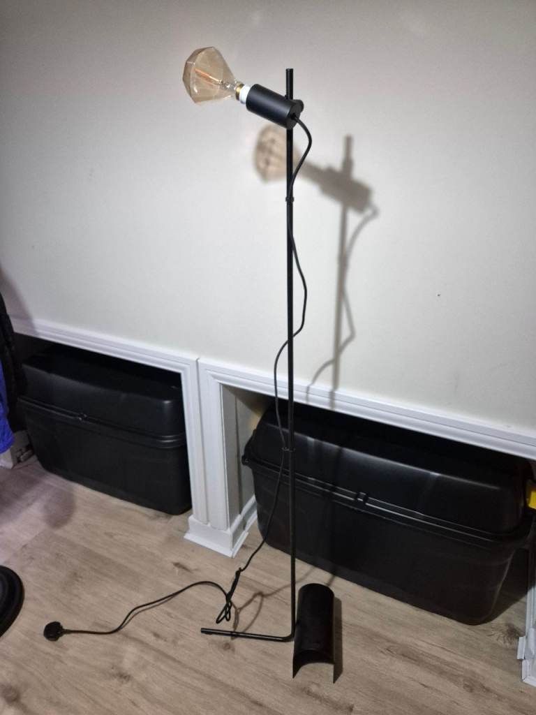 Ikea Hårslinga Floor Lamp