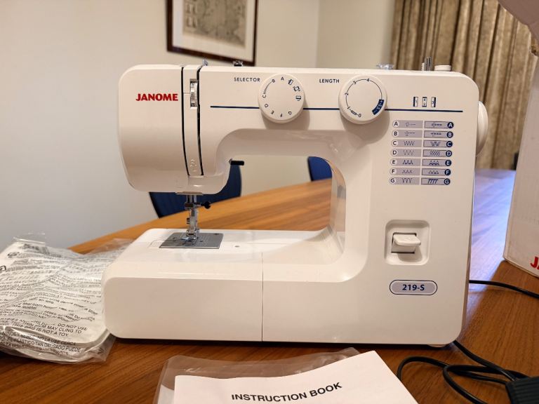 Janome 219-S Sewing Machine