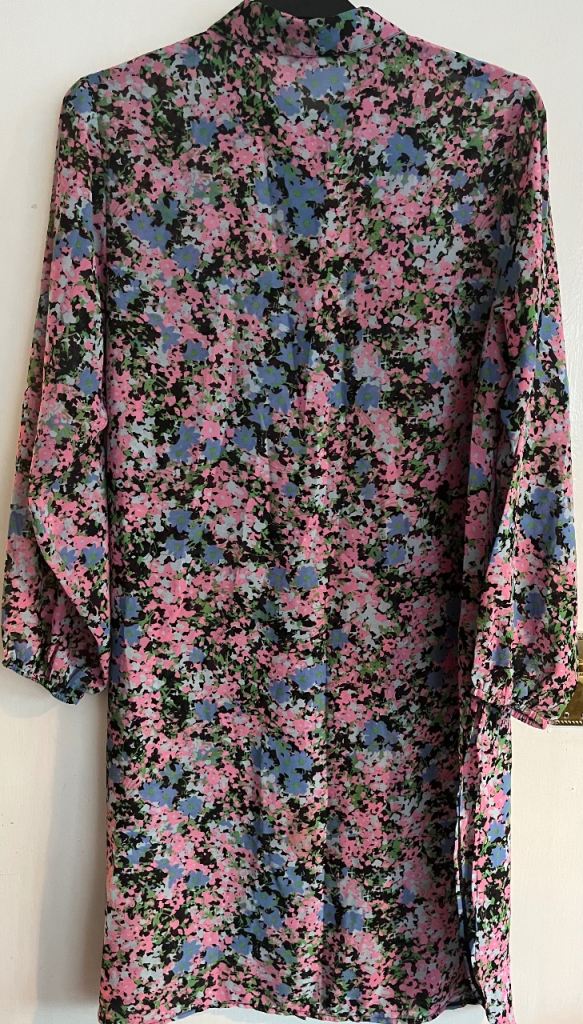 Lady’s Long Blouse 