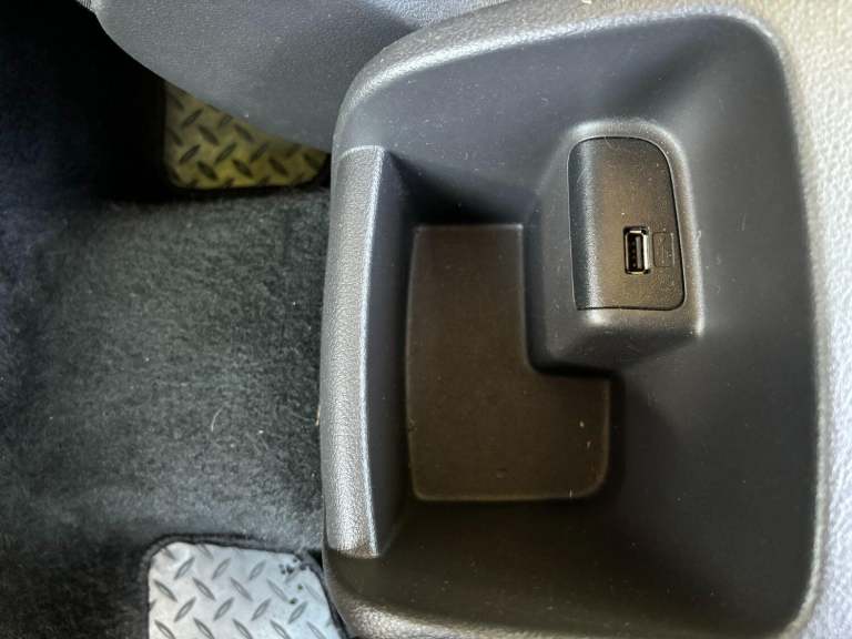 FORD FOCUS 1.0 T EcoBoost 99g Style White Manual Petrol 2016