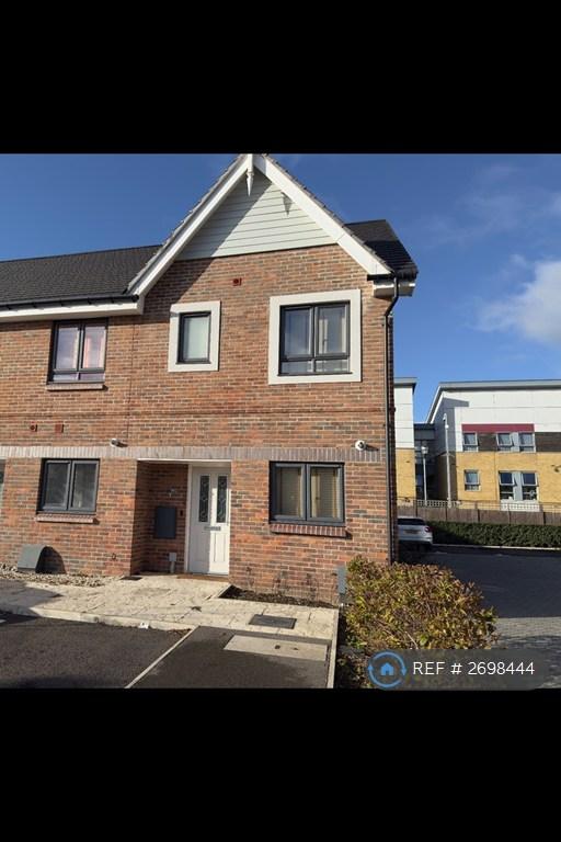 3 bedroom house in Richardson Close, Aylesbury, HP19 (3 bed) (#2698444)