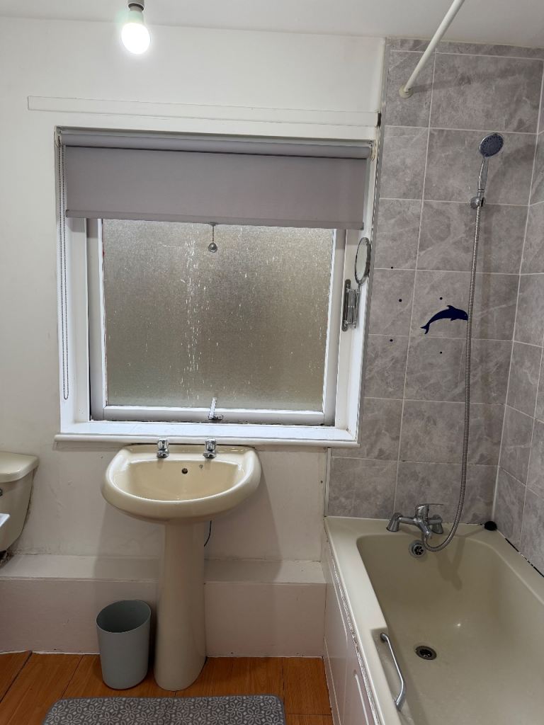 Two bedroom furnished/unfurnished flat for rent in Motherwell 