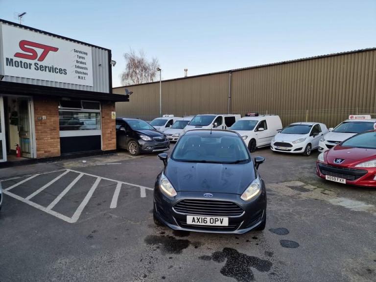 2016 Ford Fiesta 1.25 Style 3dr HATCHBACK Petrol Manual