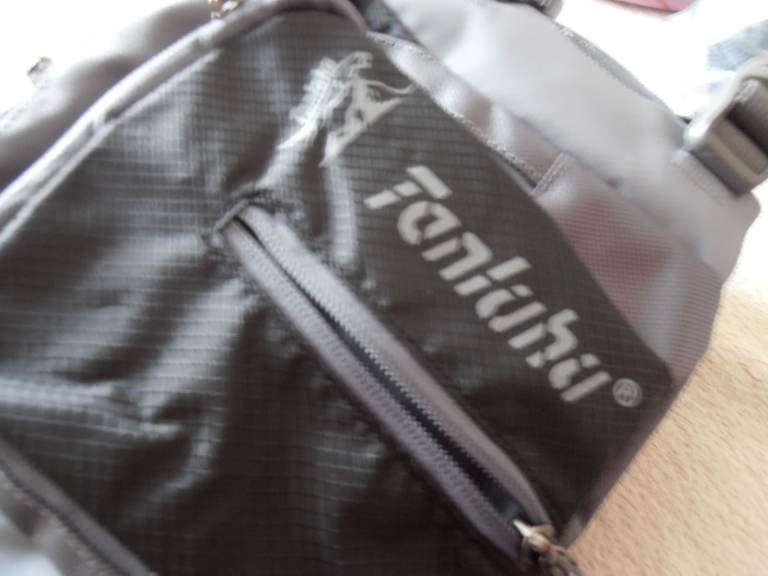  Men's or Woman's -- Waist Bum Bag- Sports- Running- Hiking -Cycling- Fanny Pack Money Belt Pouch