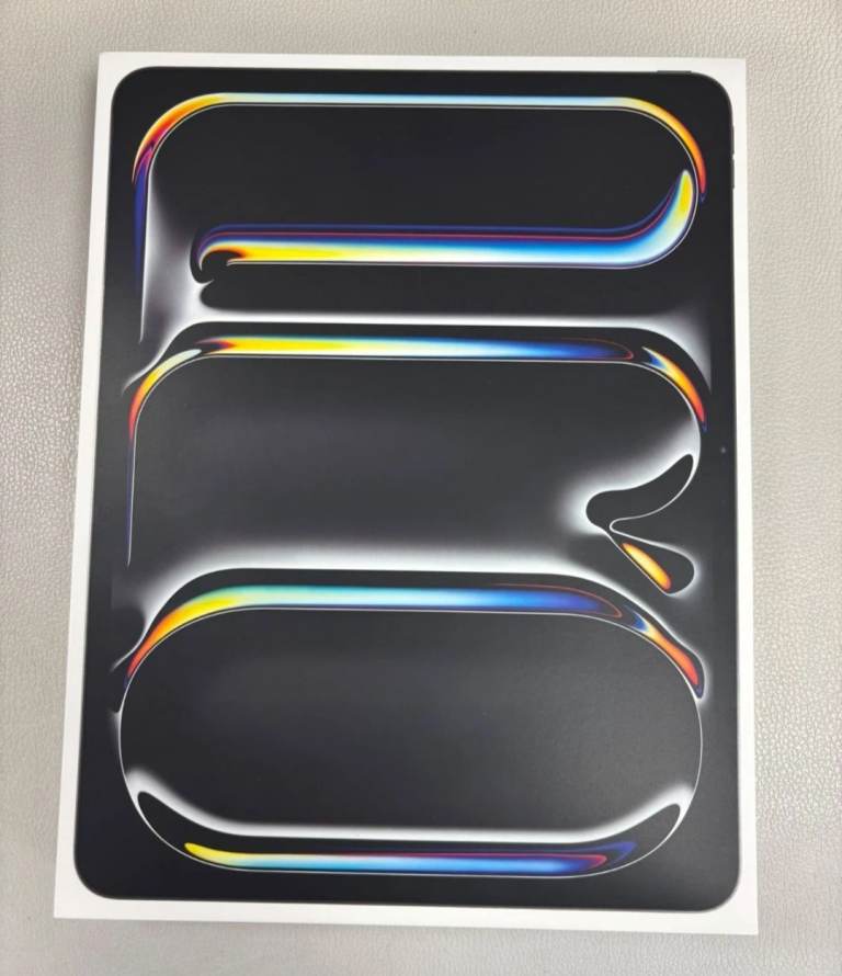 Ipad 13 pro m5 cellular & WiFi 