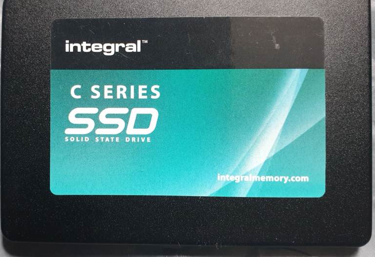 240GB SSD integral  LAPTOP,PC WIN11 OFFICE HOME +OFFICE+ANTIVIRUS
