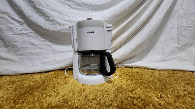 Philips HD7446 Coffee Filter Machine – Cleaned & Tested – US Plug (Adapter Needed)