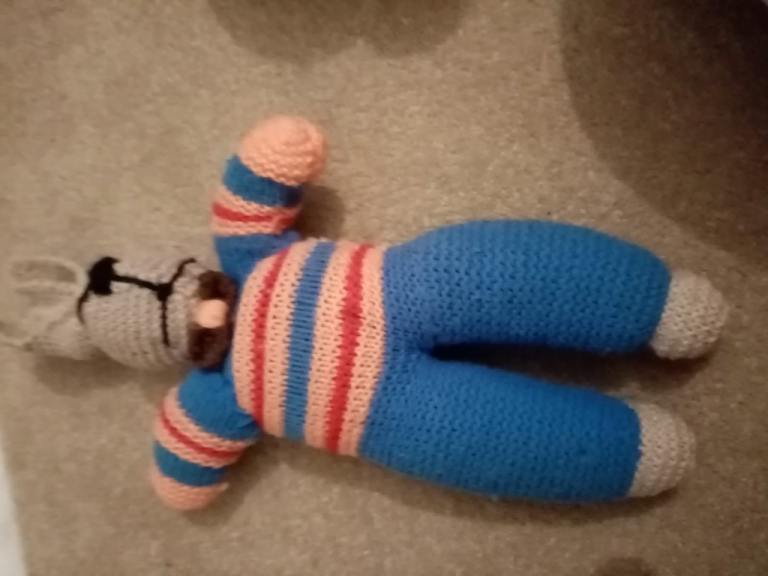 Knitted soft rabbit 