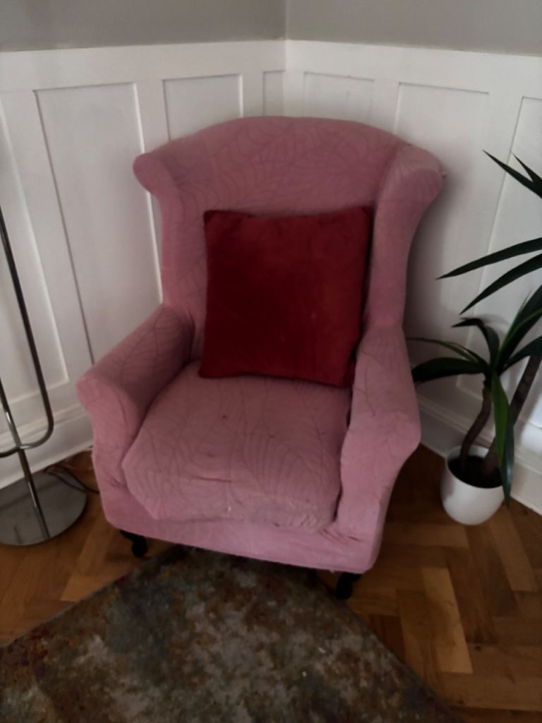 For sale chesterfield armchair very comfy 