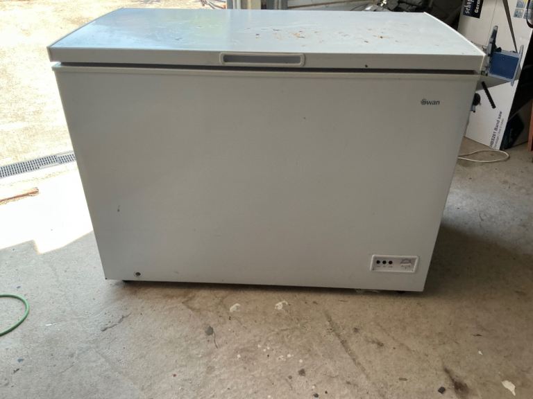 Chest freezer