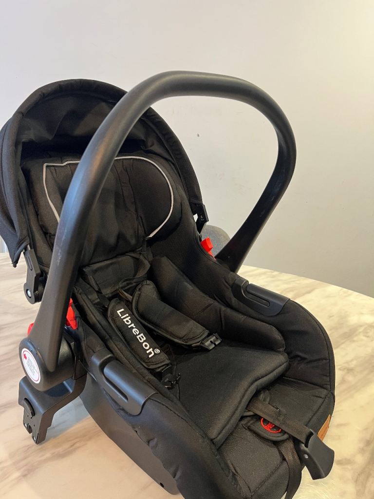 Baby car sit 